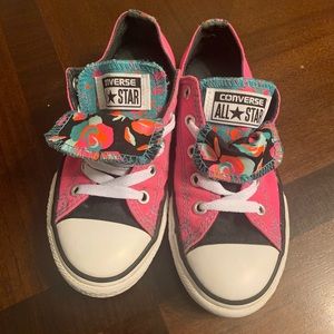 Girls converse size 13 pink